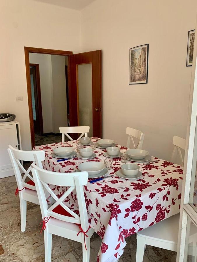 Casa Vacanza! A 50M Dal Mare! بورديغيرا المظهر الخارجي الصورة