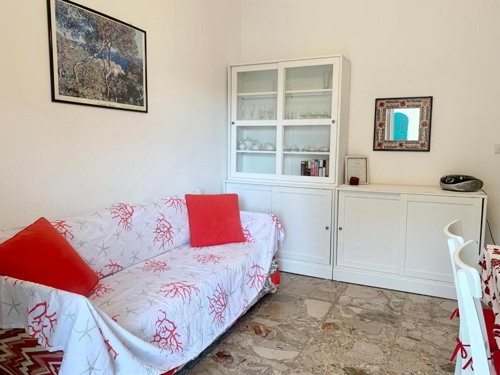 Casa Vacanza! A 50M Dal Mare! بورديغيرا المظهر الخارجي الصورة